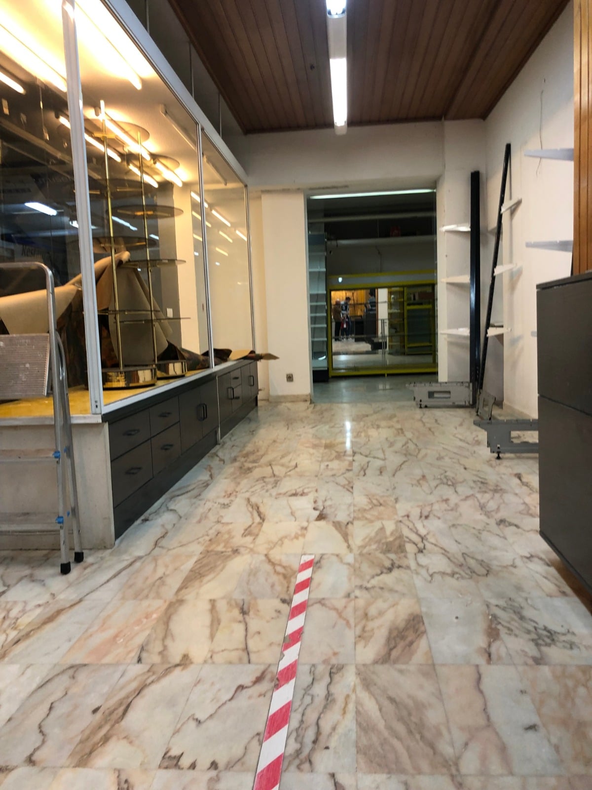 Espaço comercial por remodelar