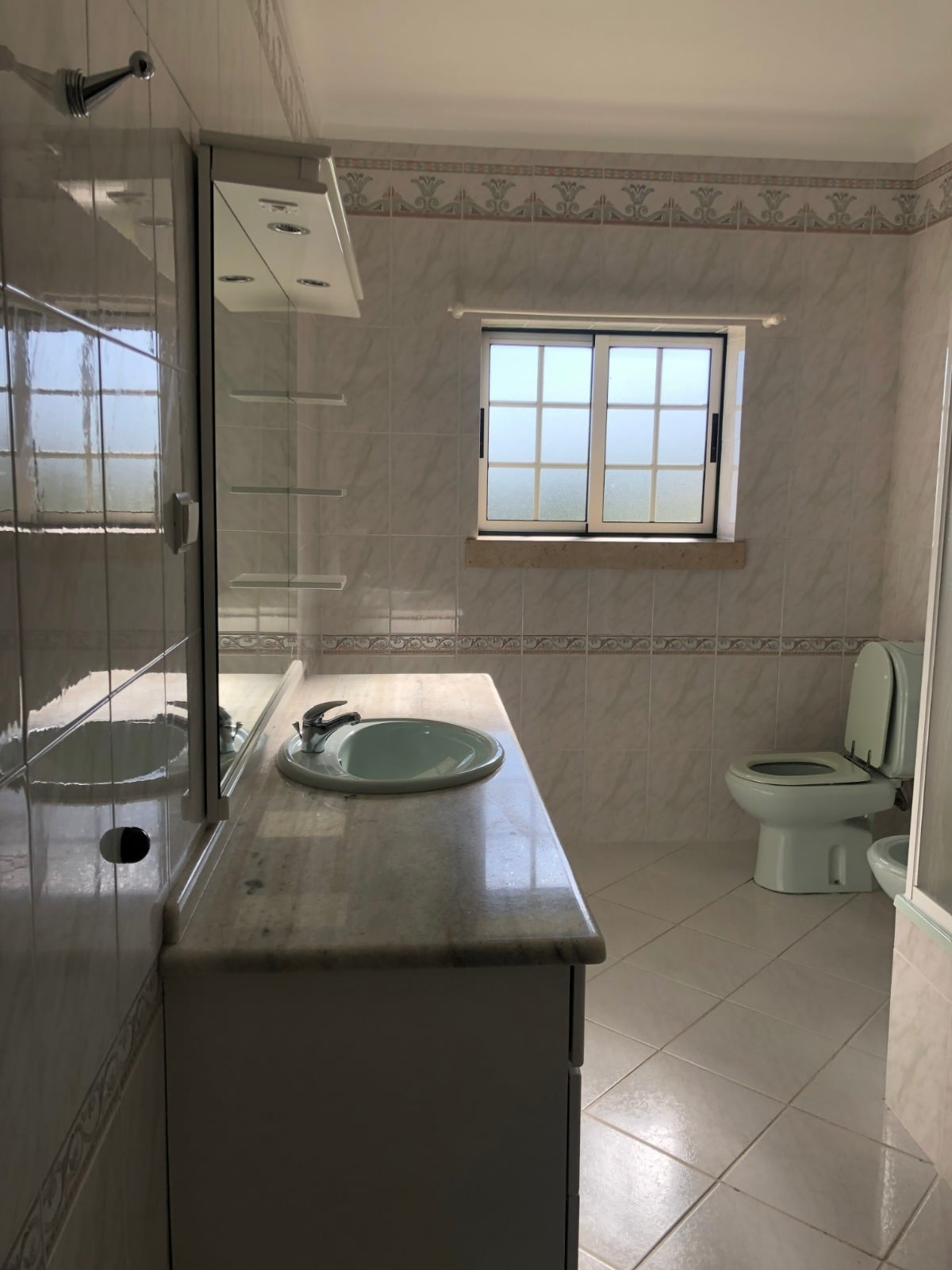 Casa de banho por remodelar